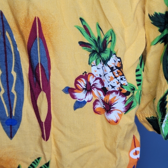 Vintage Wingo Hawaiian 100% Rayon Shirt-Surfboards, Palm Trees, Pineapples,Beach - Picture 8 of 10